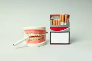 young smokers and drinkers risking oral health