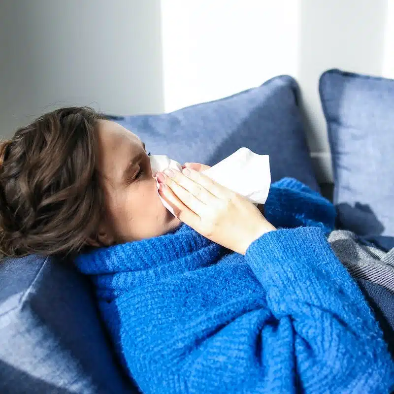 why do my teeth hurt when i have a cold? thumbnail