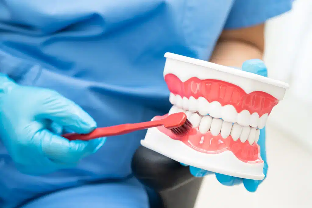periodontist_cleaning_london