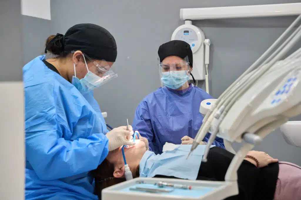 Smilecliniq Dental Techniques